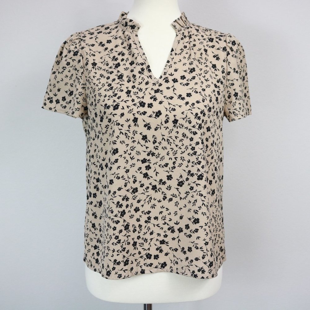 SHEIN Brown & Black Floral Ruffle Pleated Short Sleeve Shirt Women’s Size S (4)